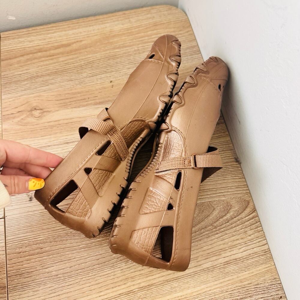 Skechers Cali Gear Mary Jane water shoes in bronze Size 7 - Picture 7 of 9